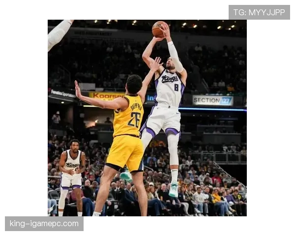 拉文这训练完直接去夜店的穿搭，真当自己是NBA顶薪超模啊？